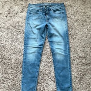 Stretch skinny jeans